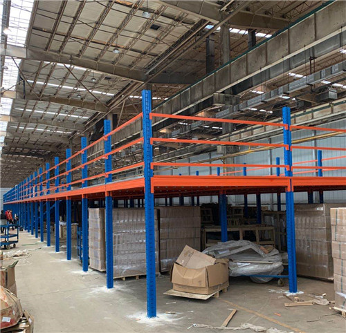 鋼結(jié)構(gòu)平臺(tái)